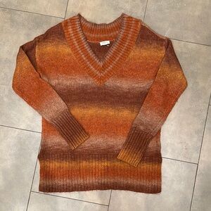 a.n.a ladies, V-neck sweater size medium